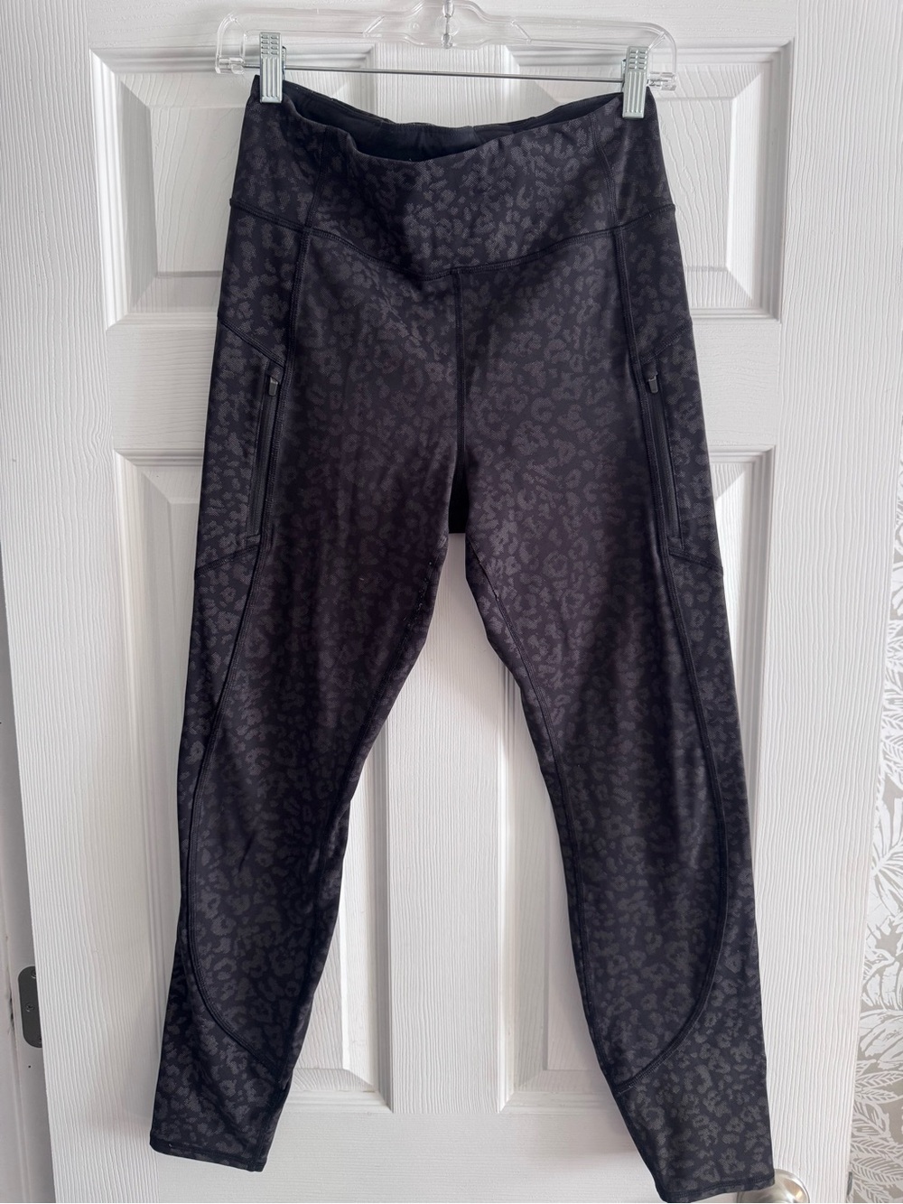 Athleta Black Leopard Rainier Reflective Tight - Medium